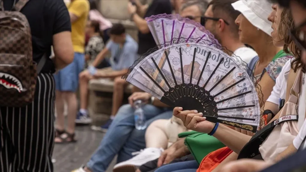Italy Issues Red Alert for Many Cities Due to Extreme Heat 2